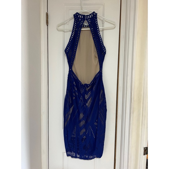 Beautiful midi dress with a front side slit - Picture 2 of 2